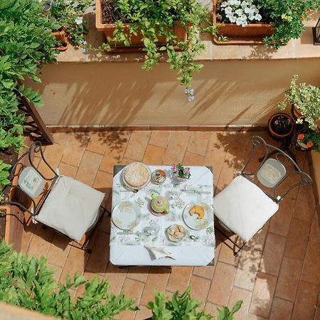 B&B La Finestra Sul Campanile Montecosaro  Eksteriør bilde