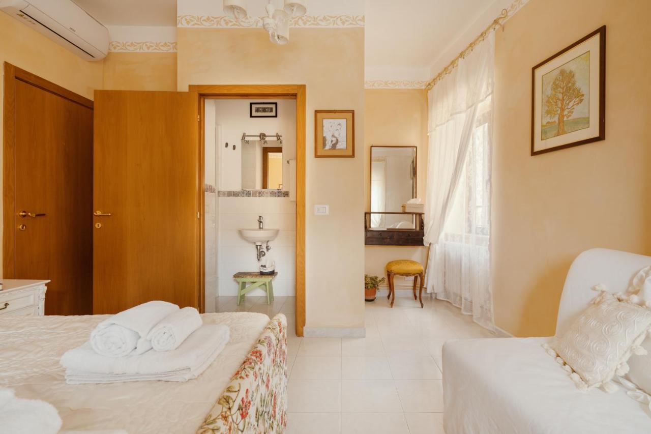B&B La Finestra Sul Campanile Montecosaro  Eksteriør bilde